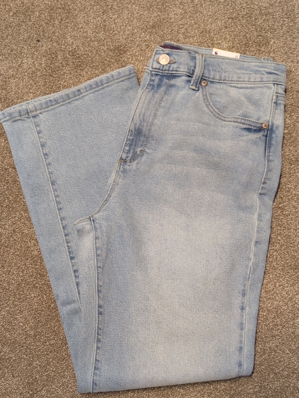 NWT Relaxed Straight Jeans